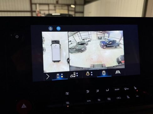 Used 2025 Chevrolet Brightdrop 400 image 16