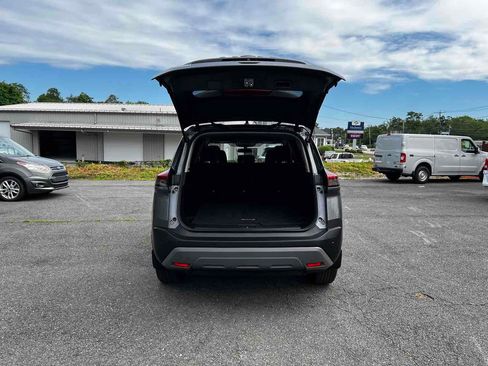 Used 2023 Nissan Rogue S image 29