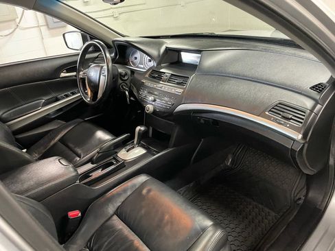 Used 2010 Honda Accord EX-L image 12