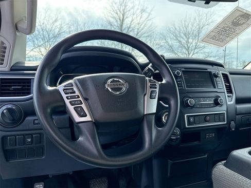 Used 2019 Nissan Titan S w/ S Utility Package image 19