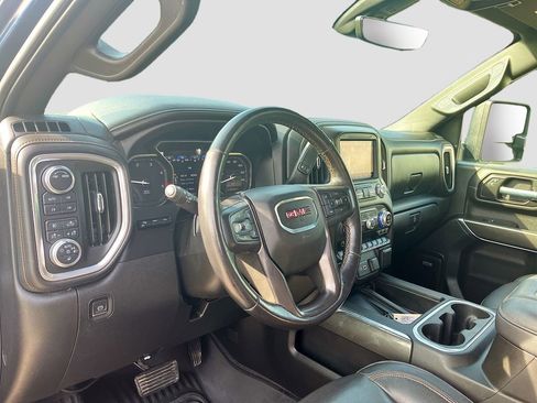 Used 2021 GMC Sierra 3500 AT4 w/ AT4 Premium Plus Package AWD/4WD image 9