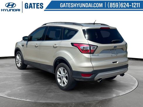 Used 2018 Ford Escape SE AWD/4WD image 7