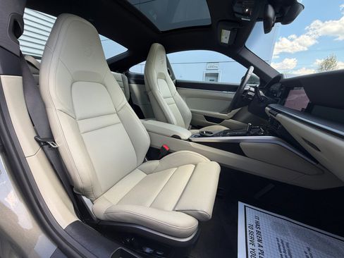 Certified 2021 Porsche 911 Carrera RWD image 23