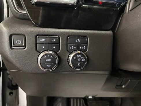 Used 2023 GMC Sierra 1500 Elevation w/ X31 Off-Road Package AWD/4WD image 19