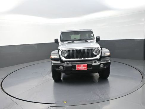 Used 2024 Jeep Wrangler Unlimited Sport AWD/4WD image 33
