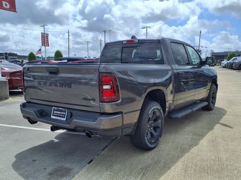 New 2026 RAM 1500 Express AWD/4WD image 4
