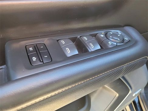 Used 2021 GMC Yukon AT4 w/ AT4 Premium Package image 20