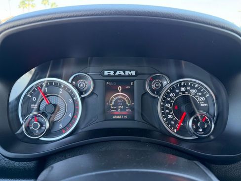 Used 2024 RAM 3500 Big Horn image 10