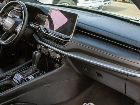 Used 2022 Jeep Compass High Altitude image 11