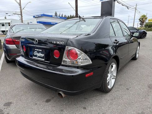 Used 2001 Lexus IS 300 RWD image 3