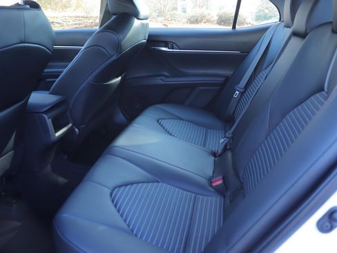 Used 2023 Toyota Camry SE image 13