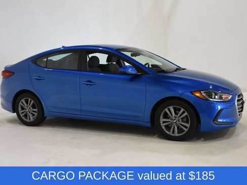 Used 2018 Hyundai Elantra SEL w/ Cargo Package FWD image 3