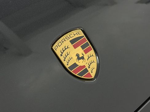 Certified 2022 Porsche 911 Targa 4S image 61