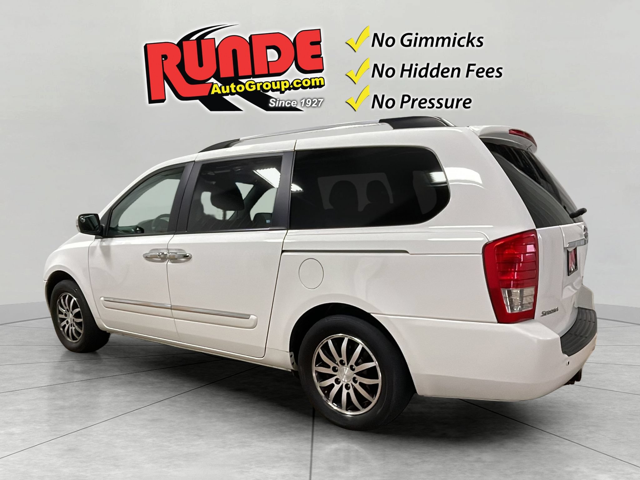 Used 2012 Kia Sedona EX FWD image 4