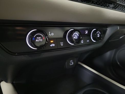 Used 2025 Honda HR-V LX image 30