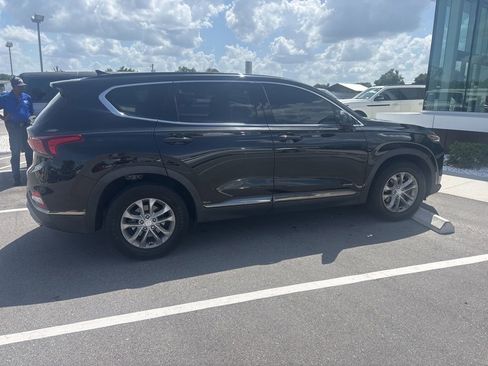 Used 2019 Hyundai Santa Fe SEL FWD image 3