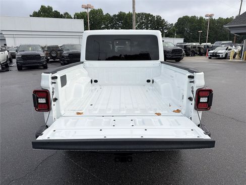 New 2026 Jeep Gladiator Rubicon AWD/4WD image 17