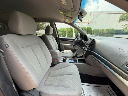 Used 2009 Hyundai Santa Fe GLS FWD image 23