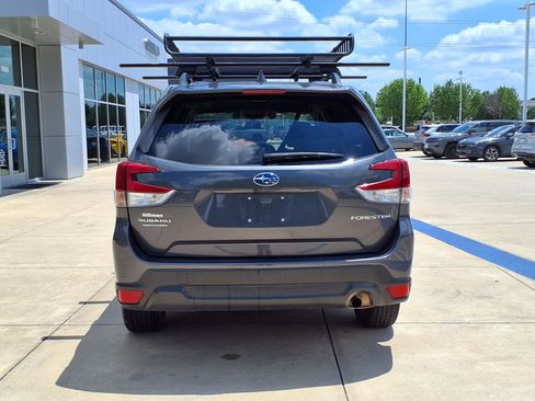 Used 2021 Subaru Forester Premium AWD/4WD image 24