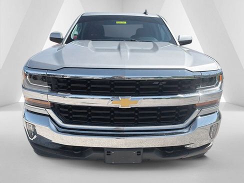 Used 2018 Chevrolet Silverado 1500 LT w/ All Star Edition image 2