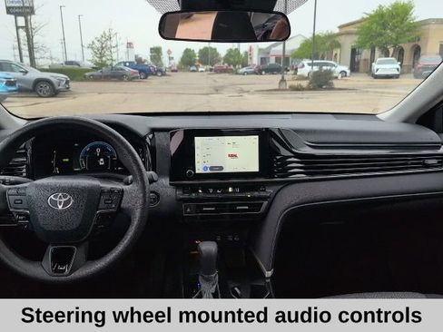 Used 2025 Toyota Camry LE FWD image 4