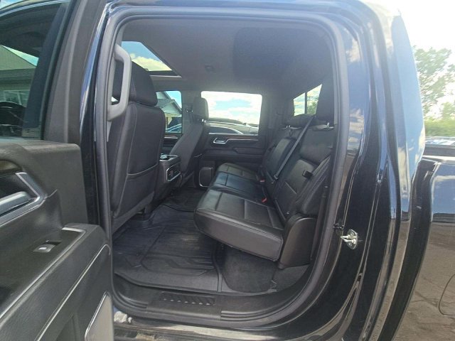 Used 2025 GMC Sierra 3500 Denali AWD/4WD image 4