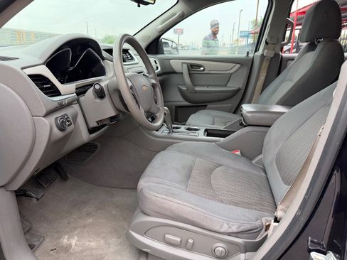 Used 2015 Chevrolet Traverse LS FWD image 30