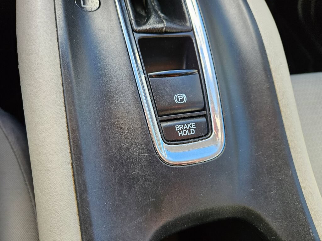 Used 2020 Honda HR-V LX image 27