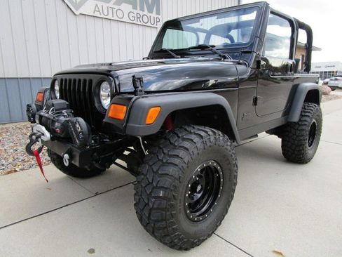 Used 2000 Jeep Wrangler Sport image 1