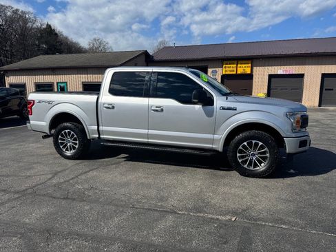 Used 2019 Ford F150 XLT w/ Equipment Group 302A Luxury AWD/4WD image 3