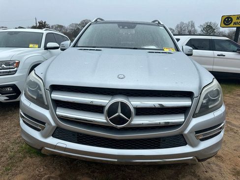 Used 2014 Mercedes-Benz GL 450 4MATIC w/ Driver Assistance Package image 3