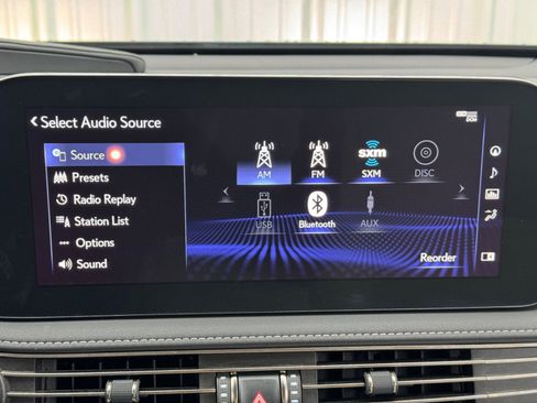 Used 2022 Lexus LS 500 image 28