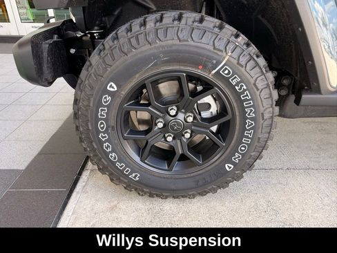New 2026 Jeep Gladiator Sport AWD/4WD image 30