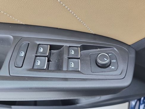 Certified 2023 Volkswagen Atlas Cross Sport SE w/ Black Wheel Package image 26