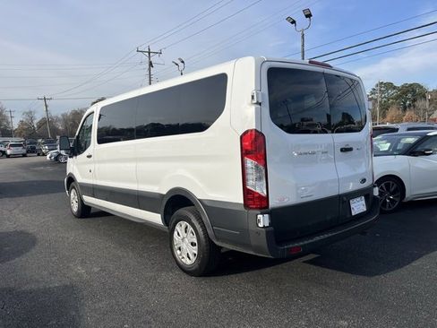Used 2023 Ford Transit 350 XLT image 5