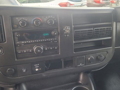 Used 2015 Chevrolet Express 3500 LT w/ LT Preferred Equipment Group image 19