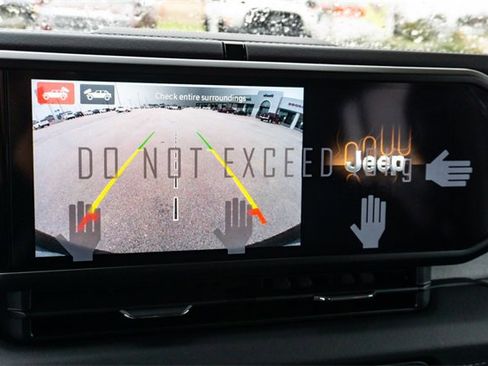 New 2025 Jeep Wrangler Sahara w/ Technology Group image 21