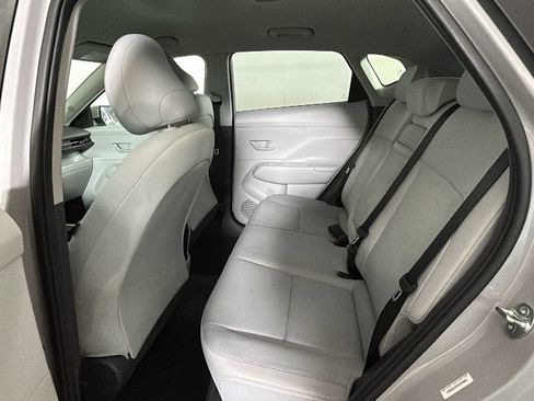 Used 2025 Hyundai Kona SEL FWD image 31