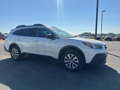 Used 2020 Subaru Outback AWD/4WD image 3