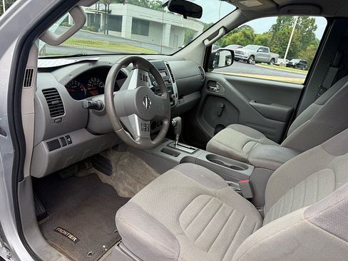 Used 2016 Nissan Frontier S RWD image 8