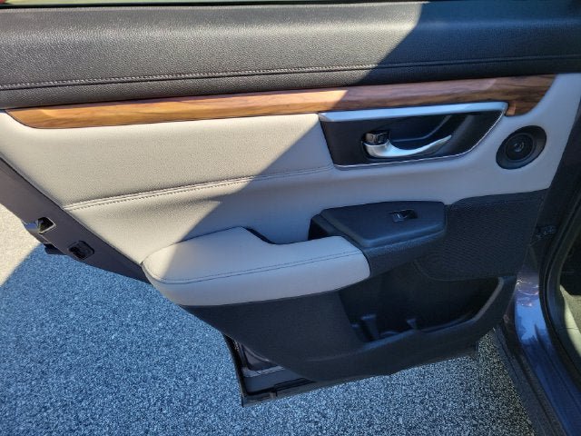 Used 2017 Honda CR-V Touring image 18