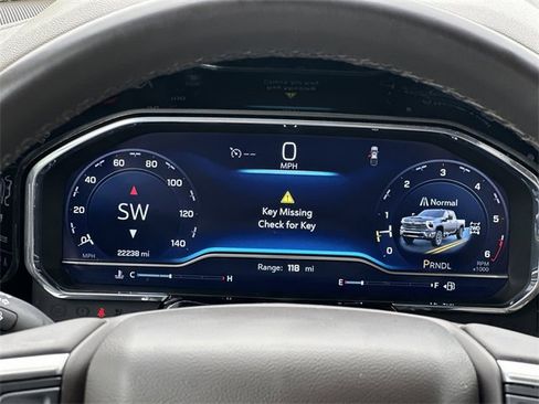 Used 2025 Chevrolet Silverado 2500 LT w/ Convenience Package image 26