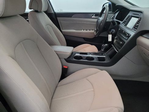 Used 2017 Hyundai Sonata Sport image 21