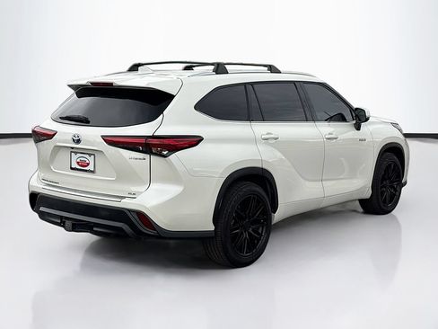Used 2020 Toyota Highlander XLE FWD image 5