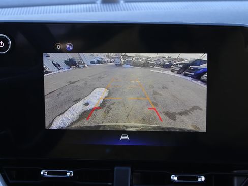 New 2026 Chevrolet Equinox LT image 12