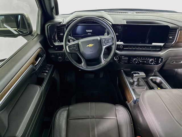 Used 2024 Chevrolet Silverado 1500 High Country AWD/4WD image 24