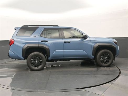 New 2026 Toyota 4Runner SR5 image 2