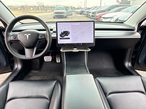 Used 2020 Tesla Model 3 Long Range image 3