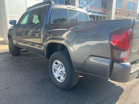 Used 2023 Toyota Tacoma SR AWD/4WD image 2
