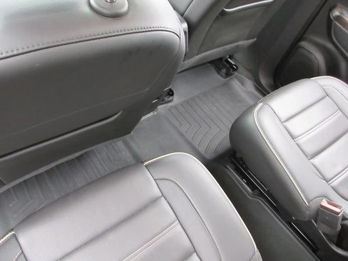 Certified 2023 GMC Acadia Denali FWD image 29